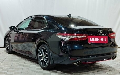 Toyota Camry, 2021 год, 3 300 000 рублей, 7 фотография