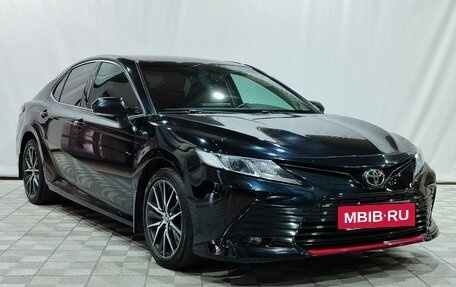 Toyota Camry, 2021 год, 3 300 000 рублей, 3 фотография