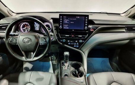 Toyota Camry, 2021 год, 3 300 000 рублей, 15 фотография