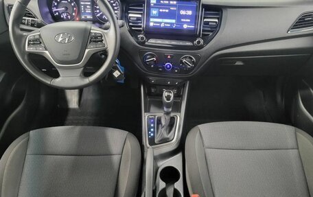 Hyundai Solaris II рестайлинг, 2021 год, 1 590 000 рублей, 20 фотография