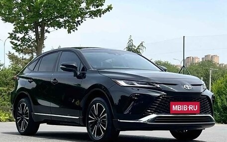 Toyota Venza, 2022 год, 4 102 000 рублей, 3 фотография