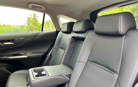 Toyota Venza, 2022 год, 4 102 000 рублей, 14 фотография