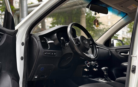 KIA Rio IV, 2018 год, 749 000 рублей, 13 фотография