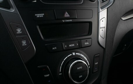 Hyundai Santa Fe III рестайлинг, 2012 год, 1 800 000 рублей, 17 фотография