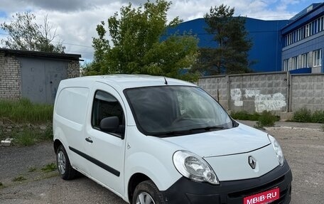 Renault Kangoo II рестайлинг, 2013 год, 380 000 рублей, 1 фотография