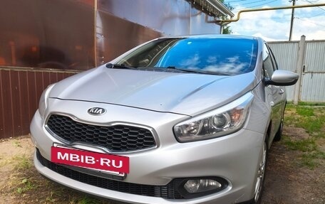 KIA cee'd III, 2015 год, 1 060 000 рублей, 2 фотография