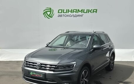 Volkswagen Tiguan II, 2019 год, 3 050 000 рублей, 1 фотография
