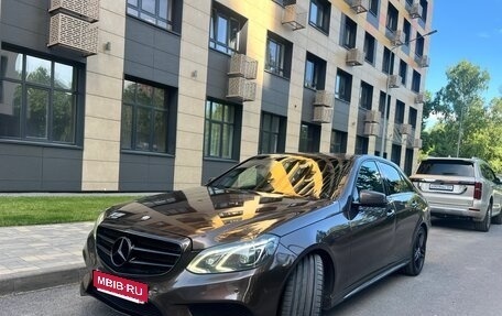 Mercedes-Benz E-Класс, 2013 год, 1 800 000 рублей, 1 фотография