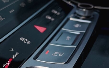 Audi Q7, 2024 год, 10 250 000 рублей, 27 фотография