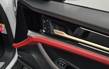 Porsche Panamera, 2024 год, 15 700 000 рублей, 9 фотография