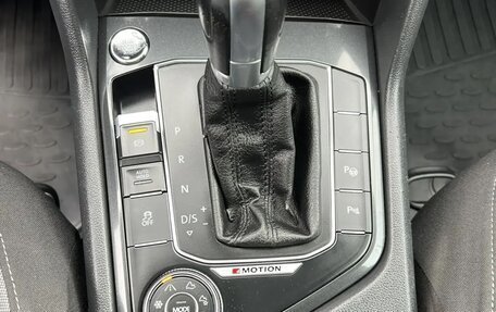 Volkswagen Tiguan II, 2017 год, 2 195 000 рублей, 21 фотография