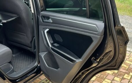 Volkswagen Tiguan II, 2017 год, 2 195 000 рублей, 17 фотография