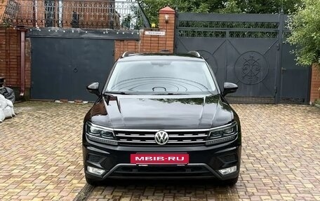 Volkswagen Tiguan II, 2017 год, 2 195 000 рублей, 5 фотография