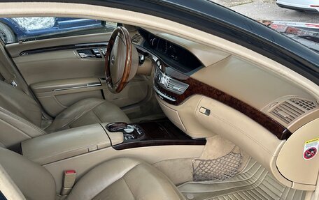 Mercedes-Benz S-Класс, 2011 год, 1 300 000 рублей, 10 фотография