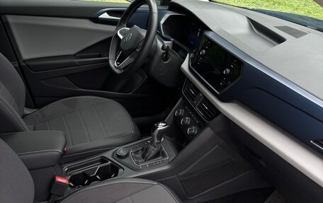 Volkswagen Taos, 2022 год, 2 750 000 рублей, 11 фотография
