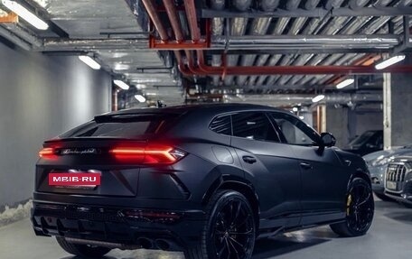 Lamborghini Urus I, 2023 год, 27 000 000 рублей, 3 фотография