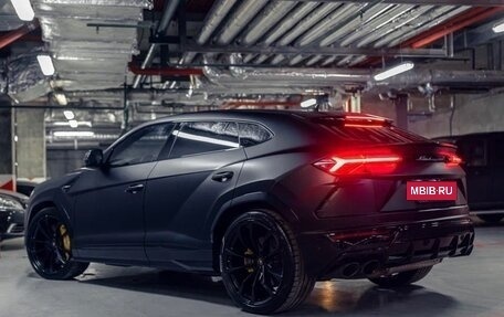 Lamborghini Urus I, 2023 год, 27 000 000 рублей, 10 фотография