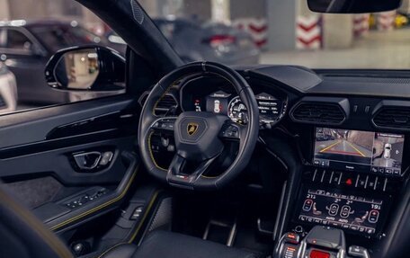 Lamborghini Urus I, 2023 год, 27 000 000 рублей, 25 фотография