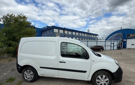 Renault Kangoo II рестайлинг, 2013 год, 380 000 рублей, 6 фотография