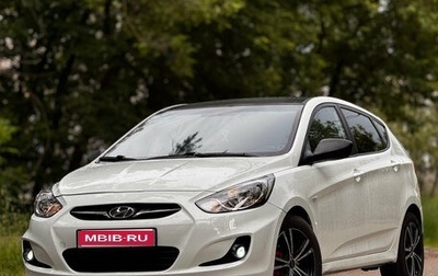 Hyundai Solaris II рестайлинг, 2011 год, 799 999 рублей, 1 фотография