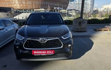 Toyota Highlander, 2025 год, 5 200 000 рублей, 3 фотография