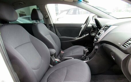 Hyundai Solaris II рестайлинг, 2014 год, 950 000 рублей, 18 фотография