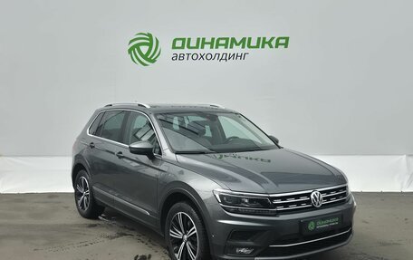 Volkswagen Tiguan II, 2019 год, 3 050 000 рублей, 3 фотография