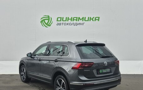 Volkswagen Tiguan II, 2019 год, 3 050 000 рублей, 7 фотография