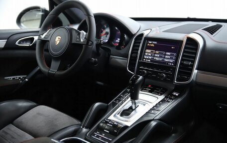Porsche Cayenne III, 2012 год, 2 790 000 рублей, 17 фотография