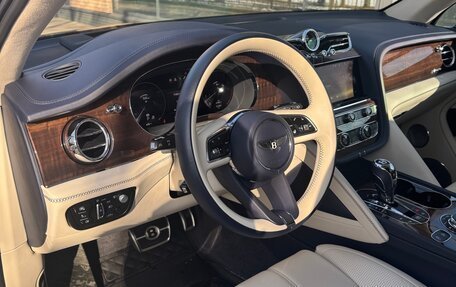 Bentley Bentayga I, 2023 год, 25 300 000 рублей, 4 фотография