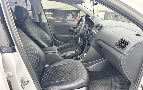 Volkswagen Polo VI (EU Market), 2018 год, 550 000 рублей, 2 фотография