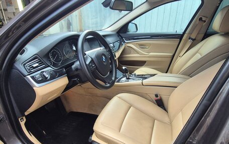 BMW 5 серия, 2012 год, 1 050 000 рублей, 6 фотография