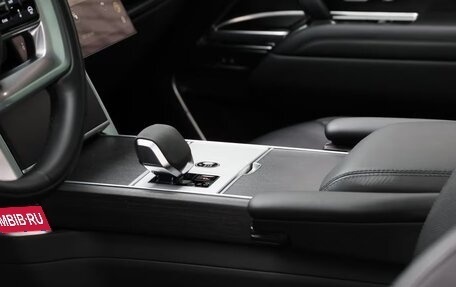 Land Rover Range Rover IV рестайлинг, 2025 год, 15 000 000 рублей, 13 фотография