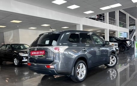 Mitsubishi Outlander III рестайлинг 3, 2013 год, 1 545 000 рублей, 2 фотография
