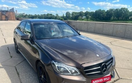 Mercedes-Benz E-Класс, 2013 год, 1 800 000 рублей, 10 фотография