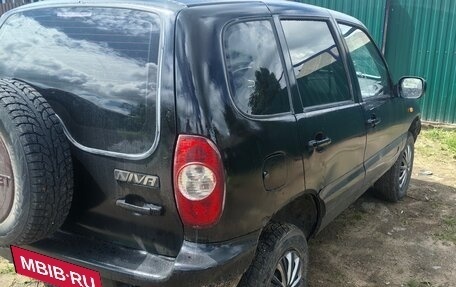 Chevrolet Niva I рестайлинг, 2004 год, 270 000 рублей, 2 фотография