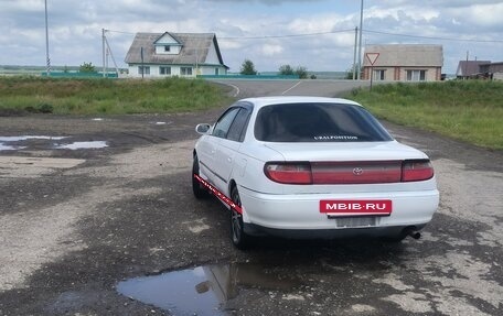 Toyota Carina, 1993 год, 235 000 рублей, 2 фотография
