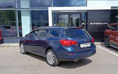 Opel Astra J, 2011 год, 659 000 рублей, 7 фотография