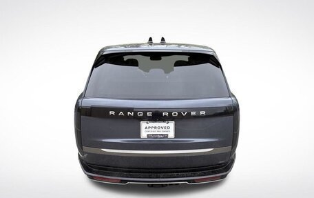 Land Rover Range Rover IV рестайлинг, 2025 год, 15 000 000 рублей, 4 фотография