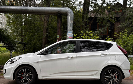 Hyundai Solaris II рестайлинг, 2011 год, 799 999 рублей, 8 фотография