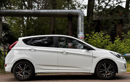 Hyundai Solaris II рестайлинг, 2011 год, 799 999 рублей, 17 фотография