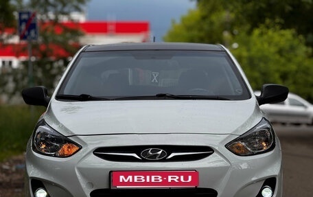Hyundai Solaris II рестайлинг, 2011 год, 799 999 рублей, 9 фотография