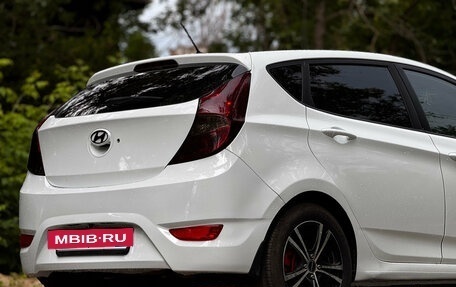 Hyundai Solaris II рестайлинг, 2011 год, 799 999 рублей, 16 фотография