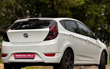Hyundai Solaris II рестайлинг, 2011 год, 799 999 рублей, 15 фотография