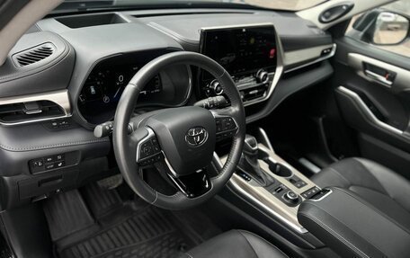 Toyota Highlander, 2024 год, 4 590 000 рублей, 7 фотография