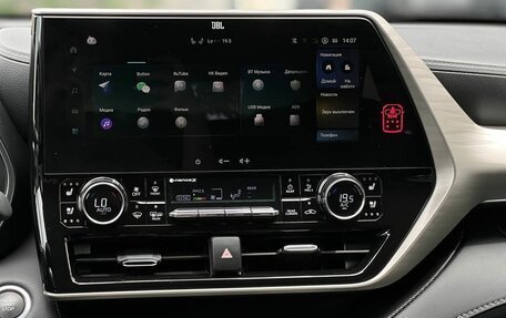 Toyota Highlander, 2024 год, 4 590 000 рублей, 24 фотография