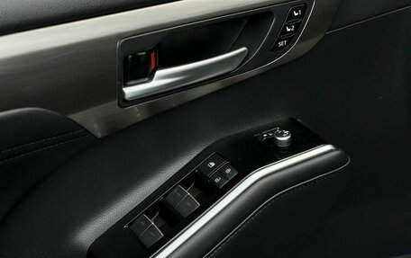 Toyota Highlander, 2024 год, 4 590 000 рублей, 29 фотография