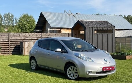 Nissan Leaf I, 2013 год, 650 000 рублей, 1 фотография