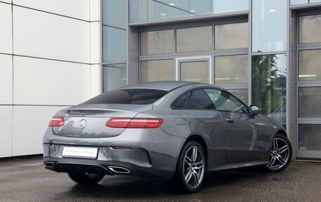 Mercedes-Benz E-Класс, 2019 год, 3 450 000 рублей, 4 фотография