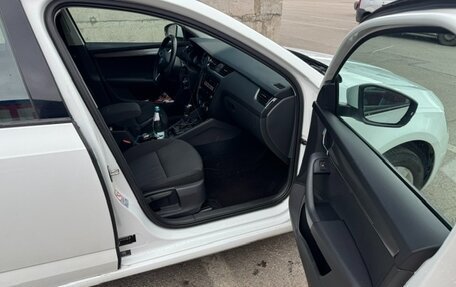 Skoda Octavia, 2017 год, 1 750 000 рублей, 13 фотография